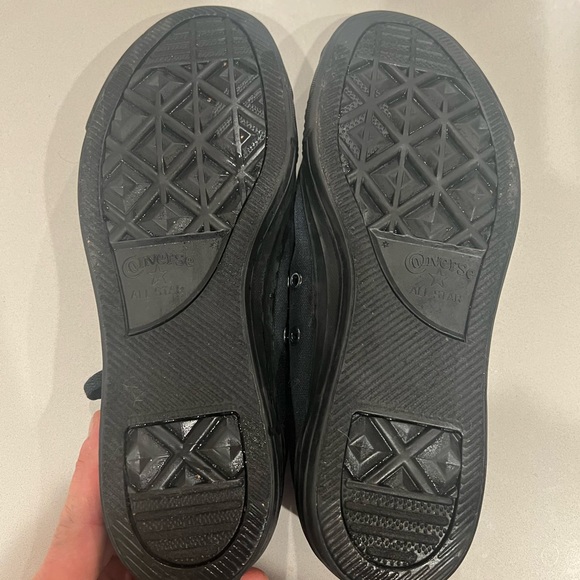 All Black Converse Men’s 9 - Picture 3 of 5